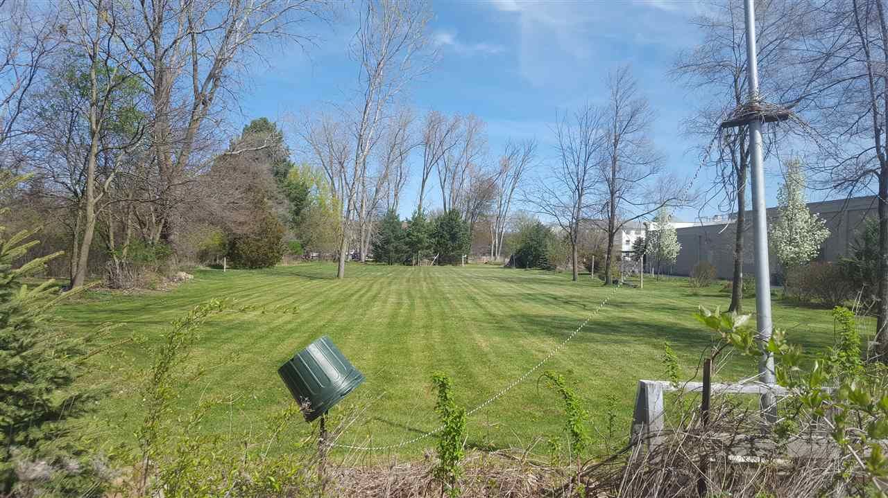 1531 E Pierson Rd, Flushing, MI 48433
